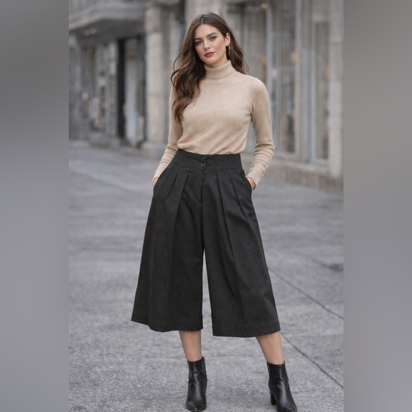 Pants - Elegant Black Pleated front Culottes for Women